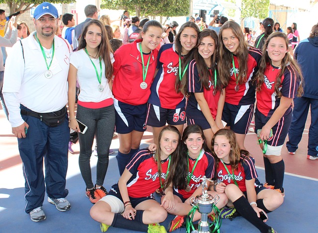 配合默契的 配合默契的